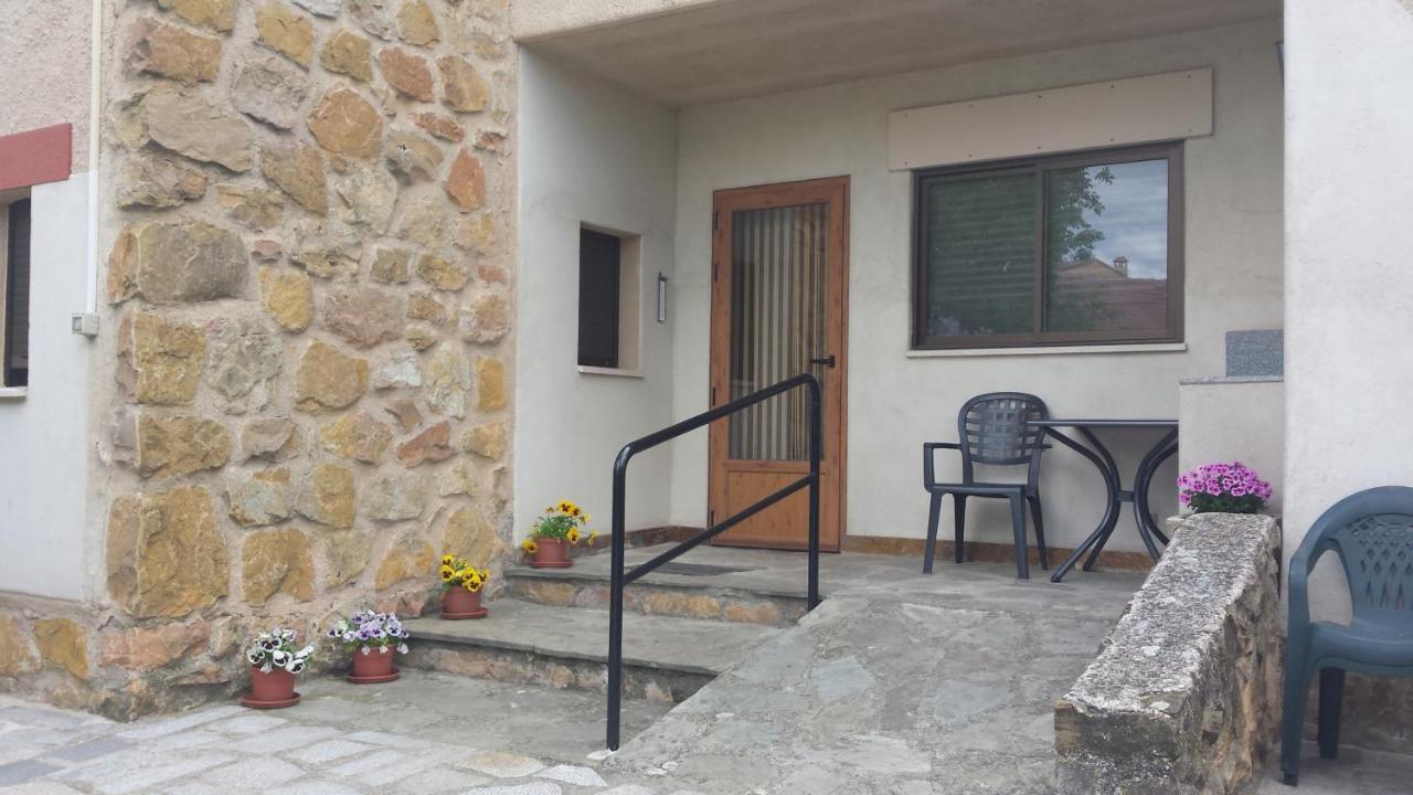 Casa Rural Las Tuyas En Segovia Palazuelos de Eresma المظهر الخارجي الصورة
